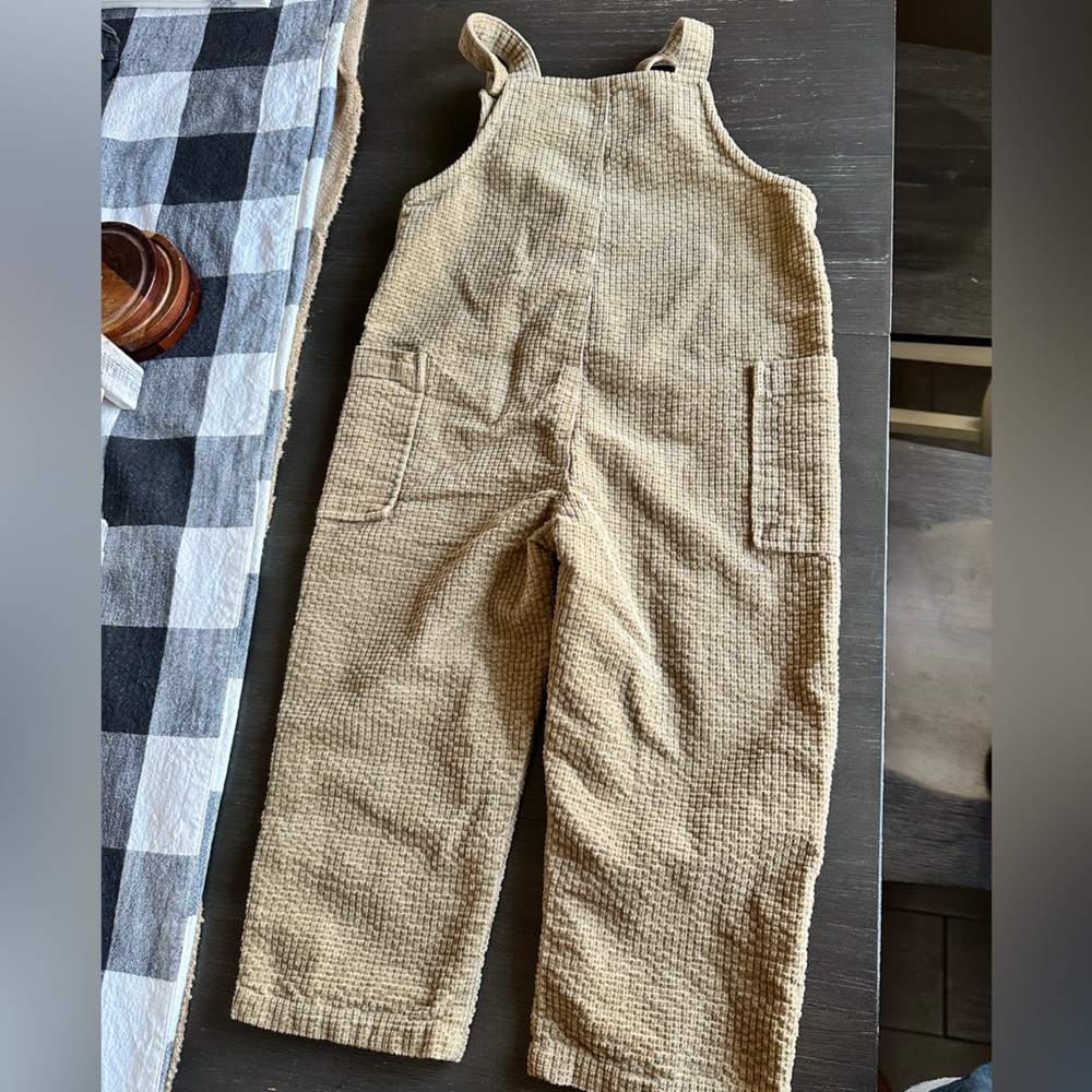 Overalls - Picture 3 of 4